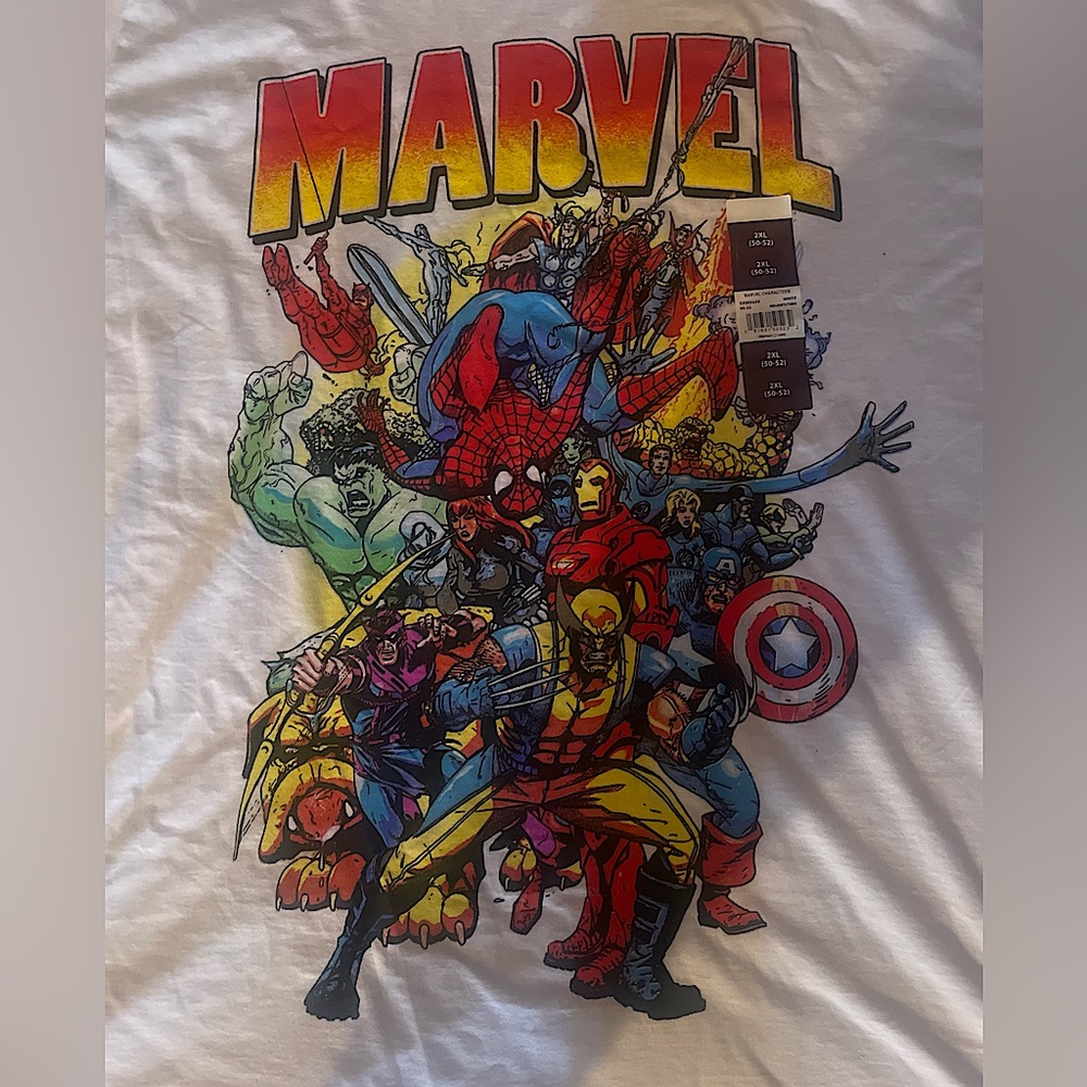 Marvel 2XL white graphic tee
